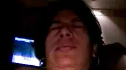 Kétórás öntés minden lyukkal, amit nagyi szex videok Angel Rivas szar és a szájban van.