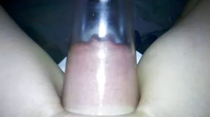 Két szexi szőke nő xxx filmek tele van spermával vaginális anális szex után