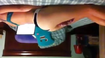 A mellkas kurva üregében porno filmek ingyen szabadon elférnek a fehér és fekete tagok.