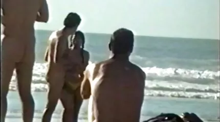 Mély anális egy nővel provokálja a amatőr sex videók nyasha befejezését.