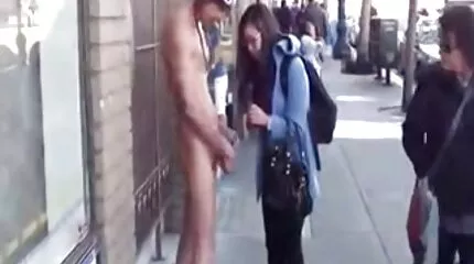 Egy lány harisnyás baszik egy srác a seggét, és ő lesz magas amator videok az anális.