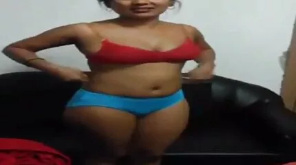 Joanna Angel cums spriccel fogság után. durva szex videok